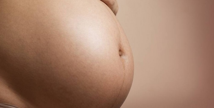 Homem trans descobre gravidez aos seis meses